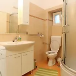 Apartment By The Sea - 549